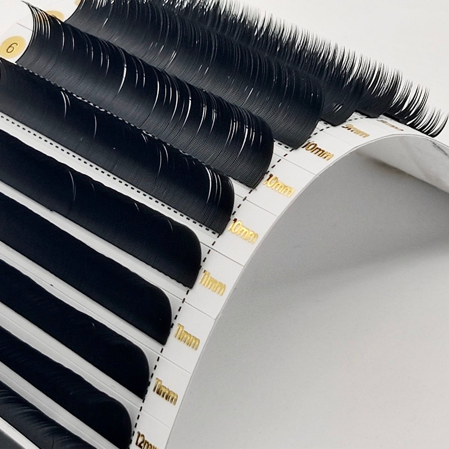 EXTENSIONS DE CILS VOLUME INTENSE 0.20 CC
